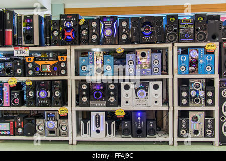 Hi-Fi stereo system musical player at shop Stock Photo