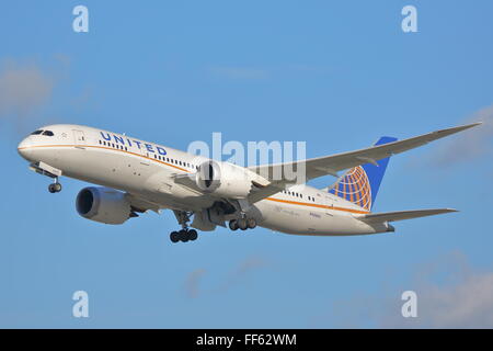 United Airlines Boeing 787-8 Dreamliner N45905 departing from London Heathrow Airport, UK Stock Photo