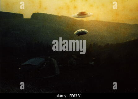astronautics, unidentified flying object (UFO), flying ufo, Zeleg Bettswil, Switzerland, 3.3.1975, Additional-Rights-Clearences-Not Available Stock Photo