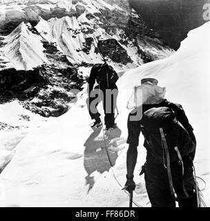 MOUNT EVEREST EXPEDITION. /nThe successful 1953 British expedition led ...