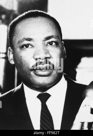 Martin Luther King American Civil Rights leader getting an Honoraray ...