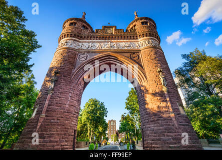 Soldiers and Sailors Memorial Arch in Hartford, Connecticut commemorating the Civil War. Stock Photo