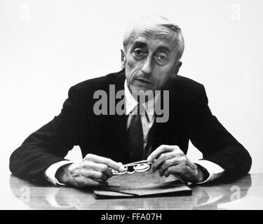 JACQUES COUSTEAU (1910-1997). /nFrench Oceanographer Stock Photo - Alamy