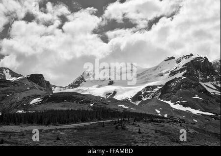 view of the Mount Athabasca from Icefields Parkway in Jasper National Park, Alberta, Canada Stock Photo