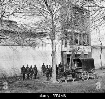 Exterior of the slave pen of Price, Birch & Co., dealers in slaves, of ...