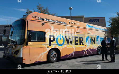 Los Angeles, USA. 11th Feb, 2016. An electric bus is parked outside the buiding of the Antelope Valley Transit Authority in Los Angeles, the U.S., Feb. 11, 2016. A U.S. transit agency took a major step towards building the first electric transit fleet in the country on Thursday by signing a contract for 85 electric buses with Chinese electric car maker BYD Motors. © Yang Lei/Xinhua/Alamy Live News Stock Photo