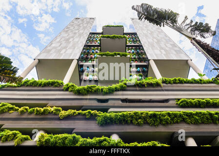 The sky-garden bedecked PARKROYAL COLLECTION Pickering  Hotel, at the edge of Chinatown, Upper Pickering St, Singapore Stock Photo