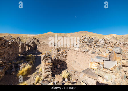 Abandoned and ruined old colonial village and mining town on the highlands of the Andes on the way to the famous Uyuni Salt Flat Stock Photo