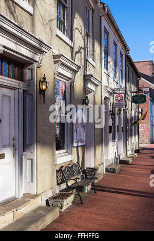 Shops along Caroline Street in historic Fredericksburg, Virginia, USA Stock Photo