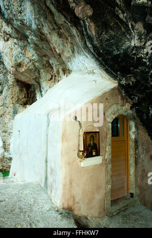 Griechenland, Kreta, Agios Antonios-Schlucht bei Karines südlich von Rethimnon, Felsenkapelle in der Schlucht. Stock Photo