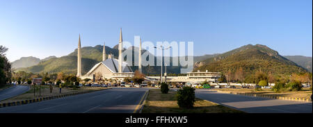 Panoramic view of Shah Faisal mosque, which is near the margalla hills in Islamabad, Pakistan. Stock Photo