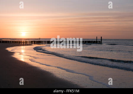 Strand, Sonnenuntergang, Domburg, Nordsee-Küste, Provinz Seeland, Niederlande | beach, sunset, Domburg, North Sea Coast, Zeeland Stock Photo