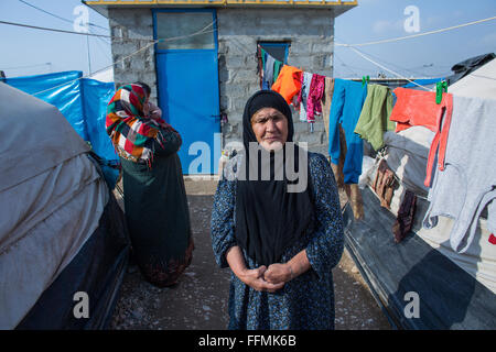 Displaced people in a refugee camp in Northern Iraq Stock Photo