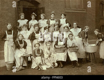 people, profession, young girls learning domestic economy, Germany, circa 1923, Additional-Rights-Clearences-Not Available Stock Photo