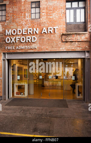Modern Art Oxford, Oxford's city centre: the gallery entrance in St ...