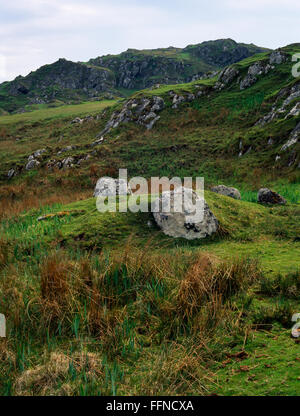 Blar Buidhe kerb-cairn, Iona, Argyll: believed to be a late Bronze Age (end of 2nd millennium BC) burial mound for cremated human bone. Stock Photo