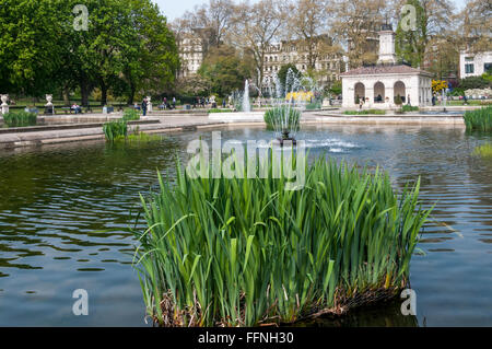 The Italian Gardens at the end of the Long Water in Kensington Gardens. Stock Photo