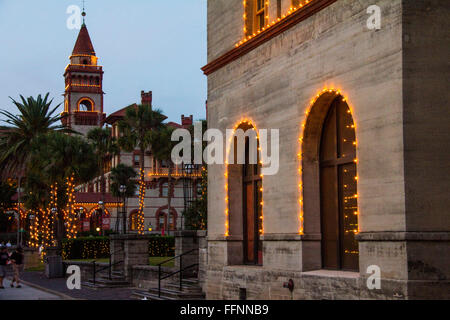 Tracing the Spanish tradition of displaying white candles at Christmas season, St Augustine's 'Nights of Lights' gleams. Stock Photo