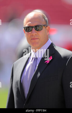 Tampa, FL, USA. 14th Oct, 2012. Kansas City Chiefs General Manager Scott Pioli prior to his team's game against the Tampa Bay Buccaneers at Raymond James Stadium on Oct. 14, 2012 in Tampa, Florida. ZUMA Press/Scott A. Miller. © Scott A. Miller/ZUMA Wire/Alamy Live News Stock Photo