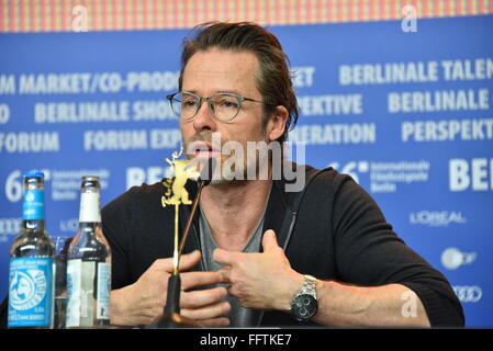 Berlin, Germany. 16th February, 2016. Guy Pearce/66th Berlinale Pressekonferenz GENIUS in Berlin Hotel Hyatt am 16.02.2016 © dpa picture alliance/Alamy Live News Stock Photo