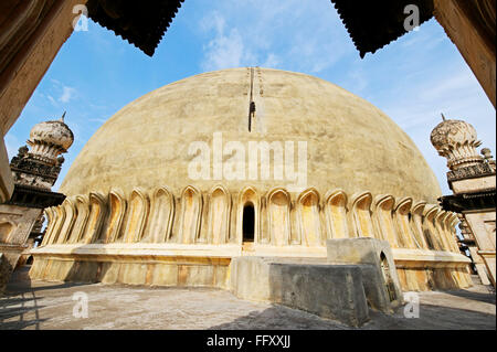 Islamic architecture Gol Gumbaz built in 1659 by Mohammed Adil Shah , Bijapur , Karnataka , India Stock Photo