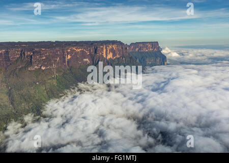 View from the Roraima tepui on Kukenan tepui at the fog - Venezuela, Latin America Stock Photo