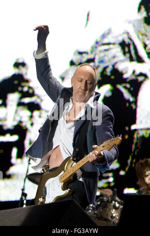 The Who performing live on the pyramid stage at the Glastonbury Festival 2007, Somerset, England, United Kingdom. Stock Photo