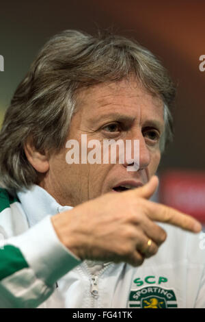 Lisbon, Portugal. 17th Feb, 2016. Head coach Jorge Jesus of Lisbon ...