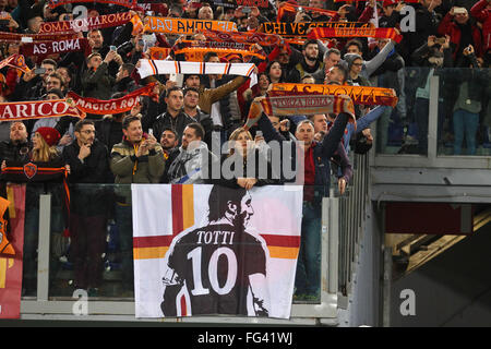 Stadio Olimpico, Rome, Italy. 17th Feb, 2016. UEFA Champions League, Round of 16 - first leg, AS Roma versus Real Madrid. FANS OF AS ROMA Credit:  Action Plus Sports/Alamy Live News Stock Photo
