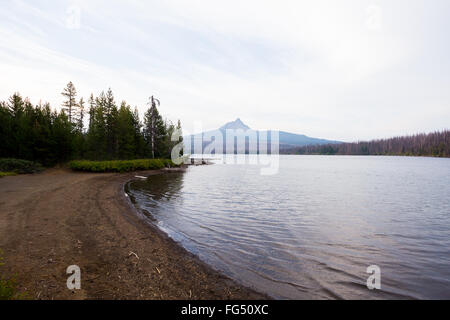 Big Lake at the base of Mt Washington, one of the tallest mountains on the Santiam Pass near Mount Jefferson. Stock Photo