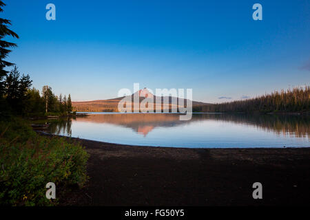 Big Lake at the base of Mt Washington, one of the tallest mountains on the Santiam Pass near Mount Jefferson. Stock Photo