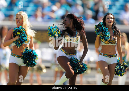 Jacksonville, FL, USA. 4th Nov, 2012. Jacksonville Jaguars cheerleaders during the Jags' 31-14 loss to the Detroit Lions at EverBank Field on November 4, 2012 in Jacksonville, Florida. ZUMA Press/Scott A. Miller. © Scott A. Miller/ZUMA Wire/Alamy Live News Stock Photo