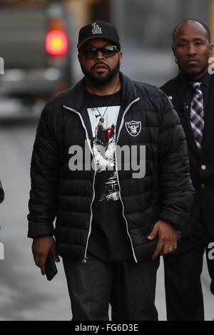 Ice Cube seen arriving t the ABC studios for Jimmy Kimmel Live Featuring: Ice  Cube Where: Los Angeles, California, United States When: 12 Jan 2016 Stock  Photo - Alamy