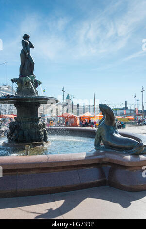 Havis Amanda Fountain, Kauppatori Market Square, Helsinki, Uusimaa Region, Republic of Finland Stock Photo