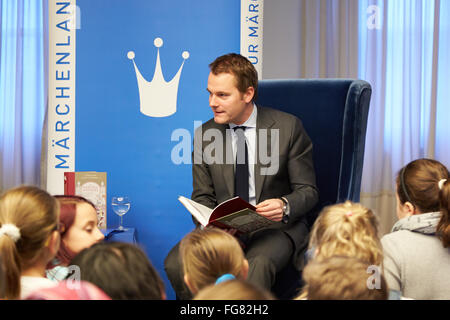 Fairytale reading with FM Daniel Bahr Stock Photo