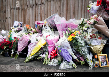 Flowers were laid behind Wood Green Crown Court in North London on December 16, 2015 for police shooting victim Jermaine Baker Stock Photo