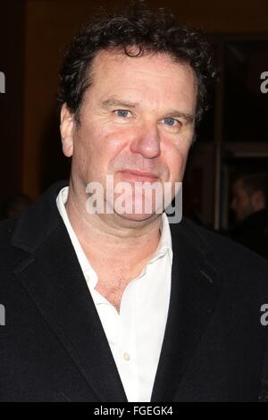 Opening night of Noises Off at the American Airlines Theatre - Arrivals.  Featuring: Douglas Hodge Where: New York, New York, United States When: 14 Jan 2016 Stock Photo