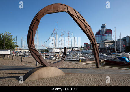 Lilla Bommen harbour and the Göteborgs-Utkiken building (The Lipstick), Gothenburg, West Gothland, Sweden, Scandinavia, Europe Stock Photo