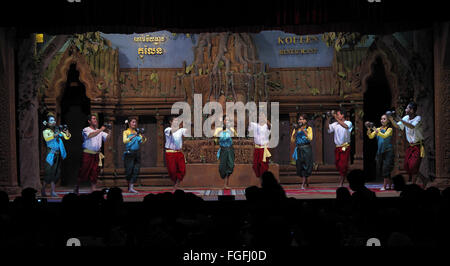 Display of traditional Cambodian dancing, Siem Reap, Cambodia, Asia. Stock Photo