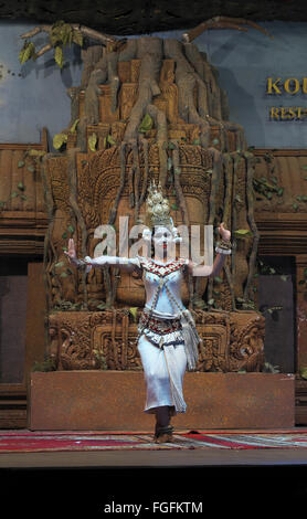 Display of traditional Cambodian dancing, Siem Reap, Cambodia, Asia. Stock Photo