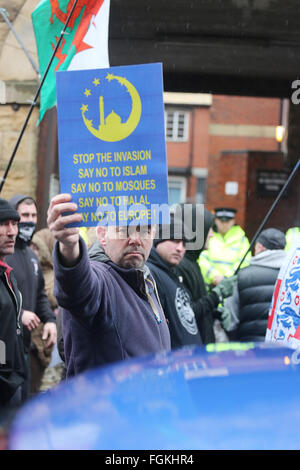 Preston, Lancashire, UK. 20th February, 2016. EDL protest in Preston, UK. An EDL protester holds up a placard during a demonstration in Preston, UK 20th February 2016 Credit:  Barbara Cook/Alamy Live News Stock Photo