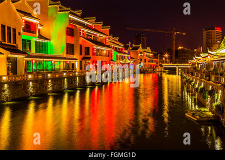 Water Canal Near Nanchang Temple Wuxi Jiangsu Province, China.  Wuxi, one of the oldest cities in China, is a canal city. Stock Photo