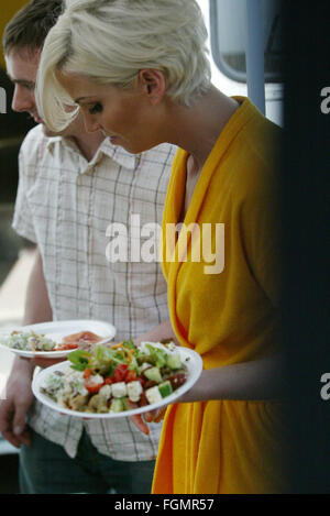 Girls Aloud On set filming Shampoo advert in Hoxton Square London (credit image © Jack Ludlam) Stock Photo