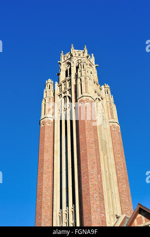 Saieh Hall on the picturesque campus at the University of Chicago, one of the nation's highest regarded universities. Chicago, Illinois,, USA. Stock Photo