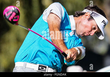 Los Angeles, California, USA. 21st Feb, 2016. Bubba Watson of the United States powers his shot during the final round of the PGA Tour Northern Trust Open golf tournament at the Riviera Country Club in Pacific Palisades, California, United States on Feb. 21, 2016. Bubba Watson calimed the title for the second time in three years on Sunday. Credit:  Zhao Hanrong/Xinhua/Alamy Live News Stock Photo