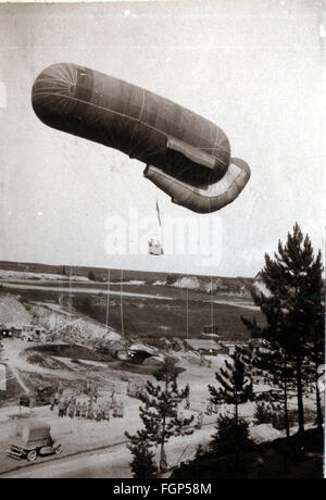 Battle of Verdun 1916 - observation balloon Stock Photo