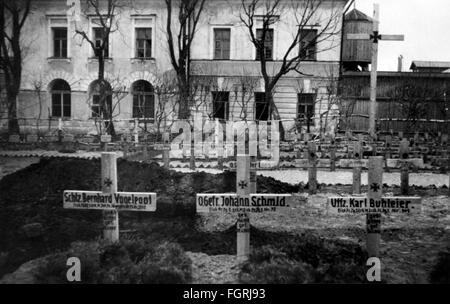 Soldiers' Graves, Eastern Front / WWII Stock Photo - Alamy