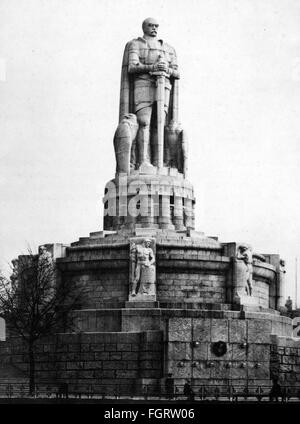 geography / travel,Germany,Hamburg,monuments,Bismarck Monument in the Alter Elbpark,executing by Johann-Emil Schaudt and Hugo Lederer,1901 - 1906,view,circa 1910,Otto von Bismarck,Prince von Bismarck-Schönhausen,Schönhausen,monument,statue,sculpture,Roland,Roland,Germany,German Empire,Imperial Era,Europe,Central Europe,20th century,people,man,male,Johann Emil,monuments,monument,executing,execute,view,views,historic,historical,Bismarck-Schoenhausen,Bismarck-Schönhausen,Bismarck-Schonhausen,Schoenhausen,Schönhausen,Schonhau,Additional-Rights-Clearences-Not Available Stock Photo