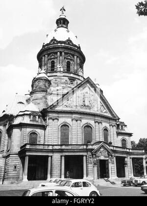 geography / travel,Germany,Baden-Wuerttemberg,Mannheim,churches,Christ Church,built by Christian Schrade,1907 - 1911,exterior view,circa 1970,20th century,1960s,60s,1970s,70s,religion,religions,Christianity,facade,facades,portal,portals,gable,gables,pediments,dome,domes,steeple,church tower,steeples,church towers,Art Nouveau,Jugendstil,neo-baroque,parking spot,parking spaces,parking spots,parkings,in a parking space,find a place park,car,cars,VW beetle,Southern Germany,the South of Germany,Germany,Central Europe,Eu,Additional-Rights-Clearences-Not Available Stock Photo