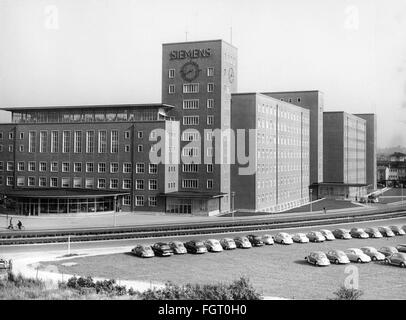 geography / travel, Germany, Bavaria, Erlangen, building, administrative building of the Siemens-Schuckertwerke, built by Hans Hertlein, 1948 - 1953, exterior view, 1950s, Additional-Rights-Clearences-Not Available Stock Photo